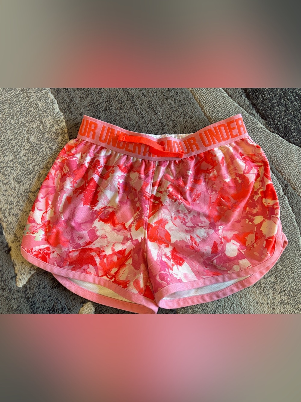 Under Armour Youth Med shorts